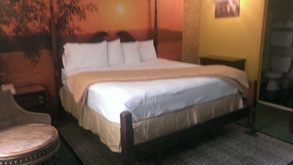 Naugatuck Motor Lodge Quarto foto