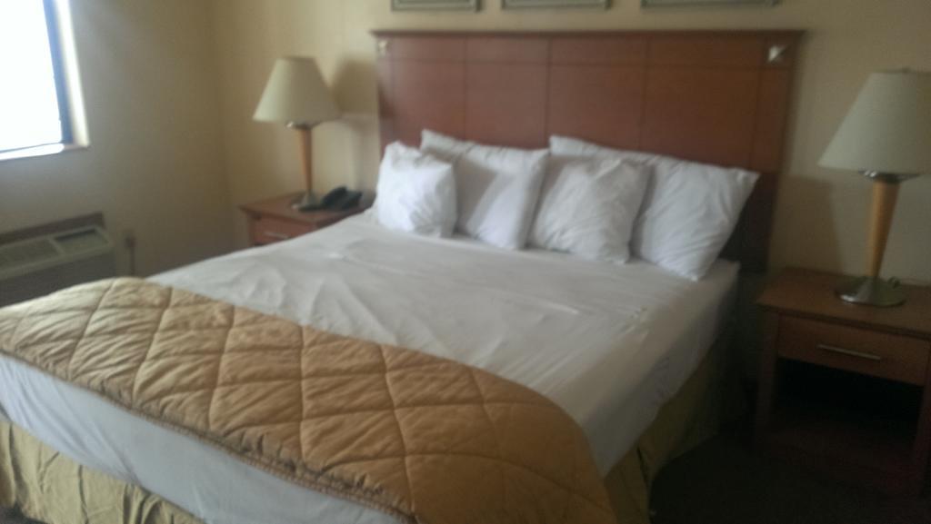 Naugatuck Motor Lodge Quarto foto